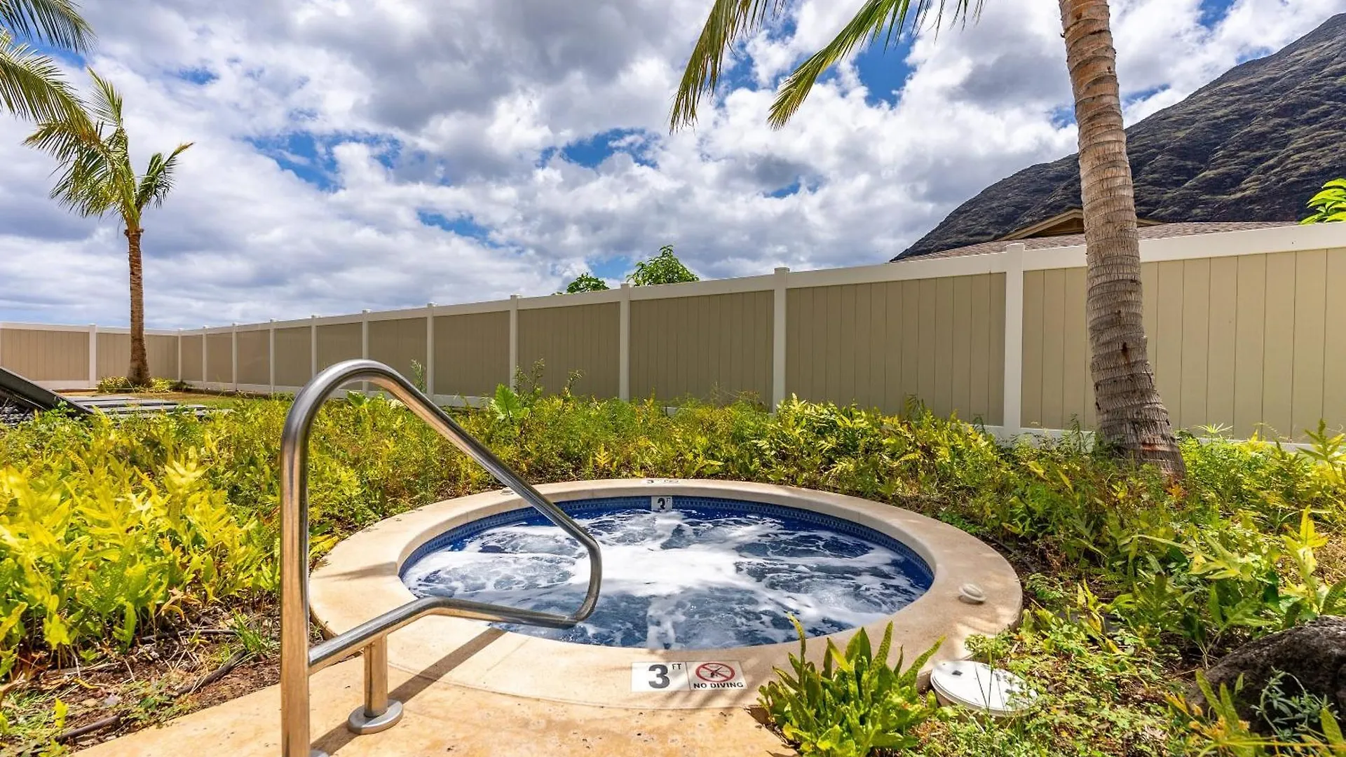 Alaula By Avantstay Gated Security Home W Valley Ocean Views Waianae